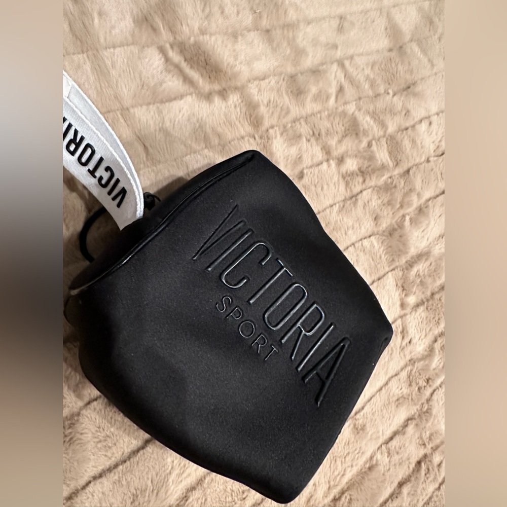Victoria Secret Sport Athletic Cosmetic Zippered Bag black